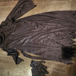 Black Hooded Costume with Gloves